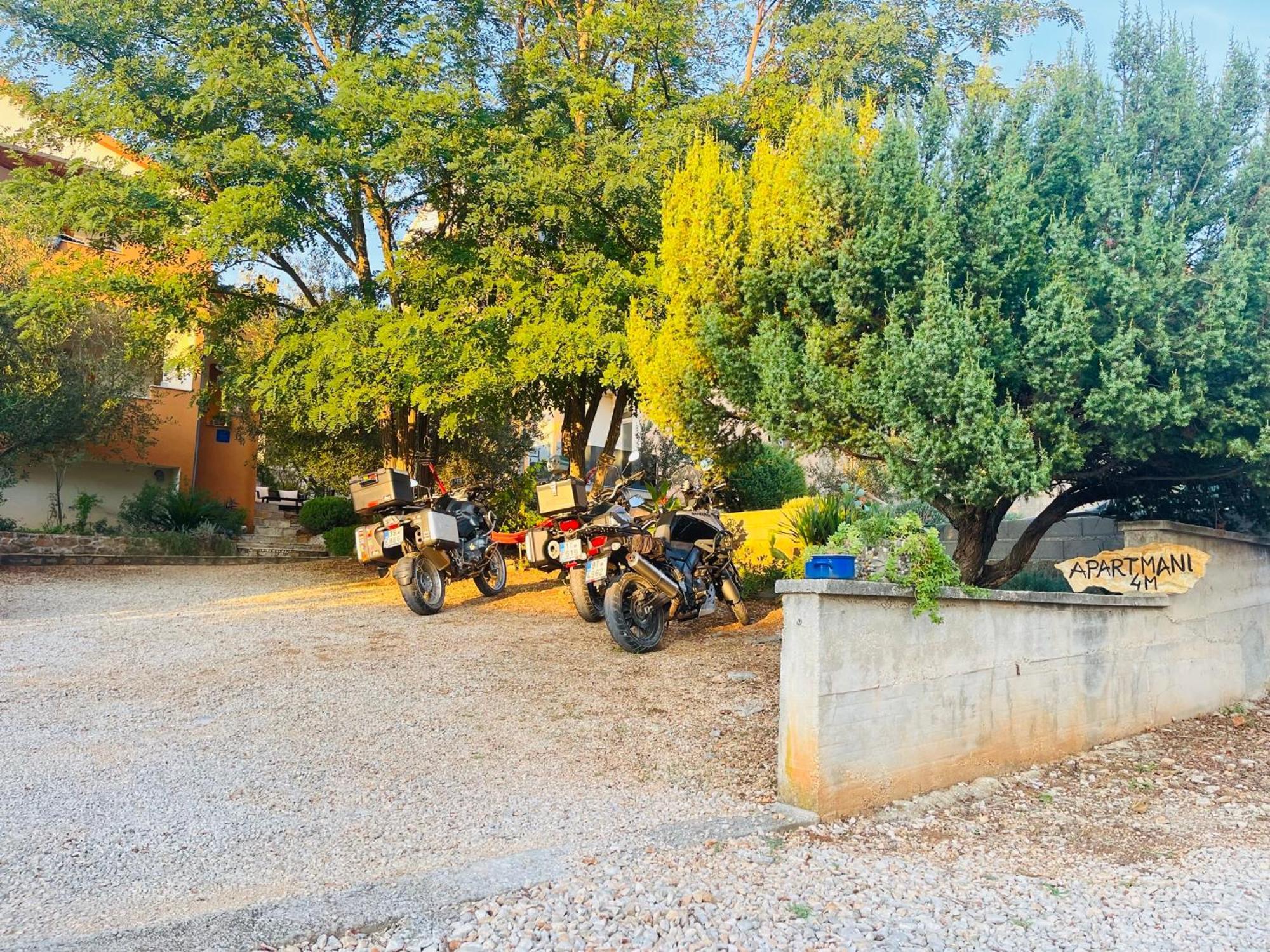 4m Apartament *