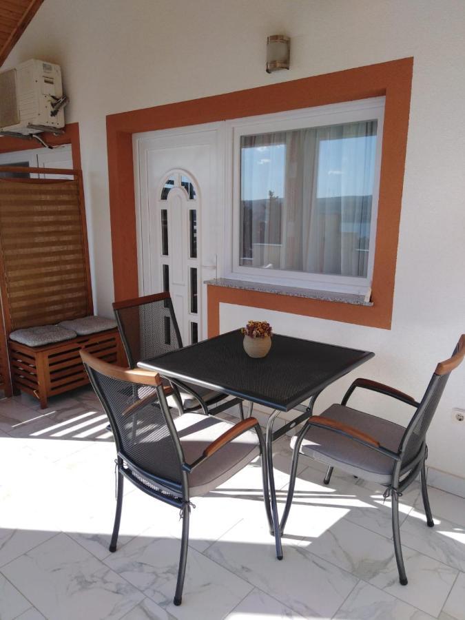 4m Apartment